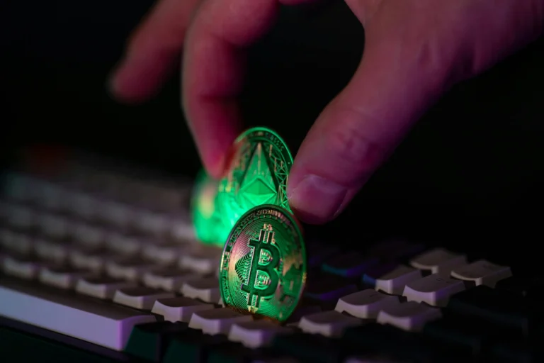 What is green crypto and how is this contributing to an eco-friendly environment? 